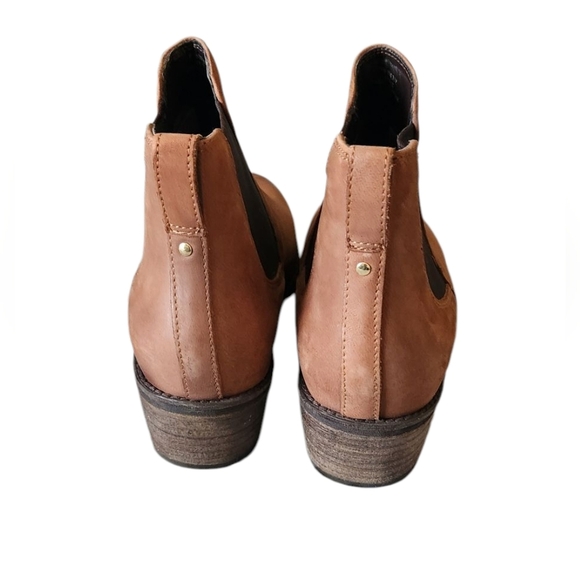 Brown Leather Ankle Boots - Picture 3 of 5